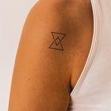 Moderne Zandloper Tatoeage