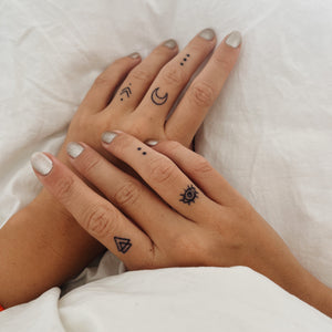 Vinger Tattoos