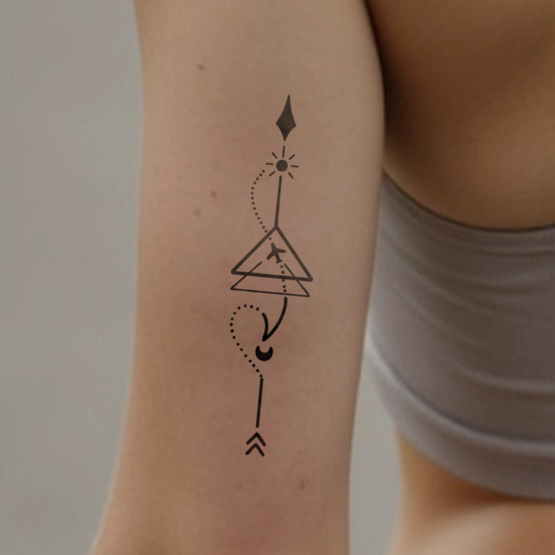Vliegtuig met zon en maan met pijl Tatoeage