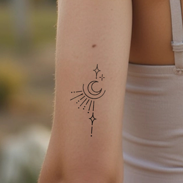 Kleine maan, sterren en zon elementen Tatoeage