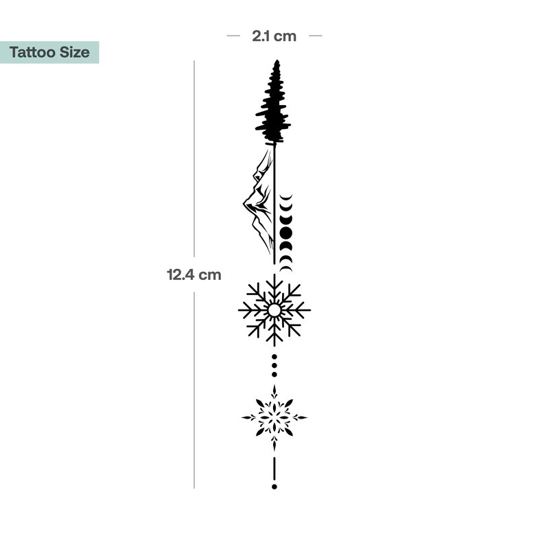 Tatouage de sapin avec différents éléments hivernaux